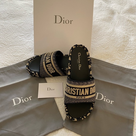 Dior Shoes - NWT CHRISTIAN DIOR LOGO SLIDES / MULES sz 39